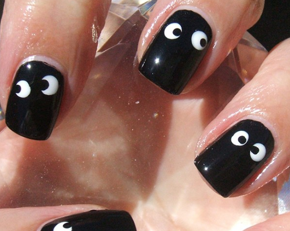 DIY Halloween Nails
