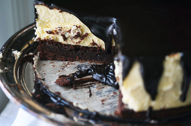 Hot Fudge Cheesecake with Brownie Crust