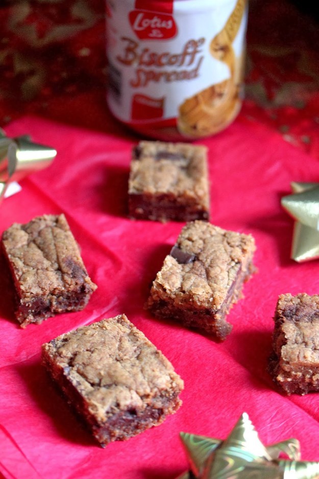 Vegan Chocolate Chip Speculoos Cookie Bars