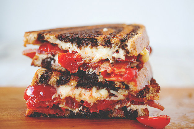 Farmhouse Cheddar Grilled Cheese Sandwiches with Roasted Tomatoes &amp; Bacon