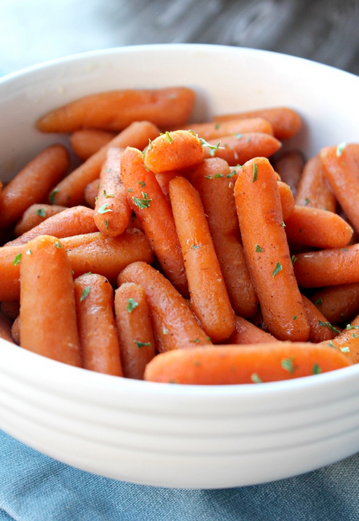 Brown Sugar &amp; Honey Glazed Carrots