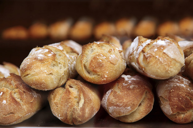 Smelling freshly baked bread actually makes you nicer to strangers.