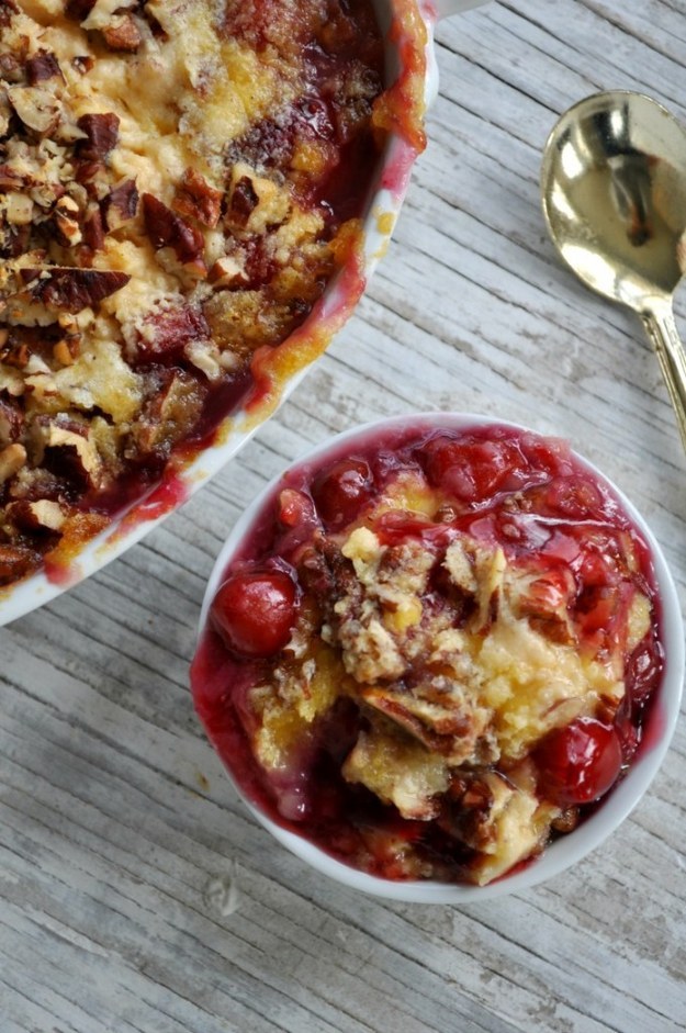 5-Minute Cherry Crunch Dump Cake