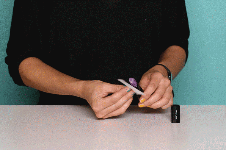 17 Satisfying Ways To Clean Everything In Your Makeup Bag