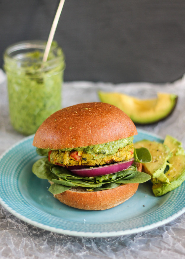 Garlic &amp; Basil Chickpea Burgers with Creamy Avocado Pesto