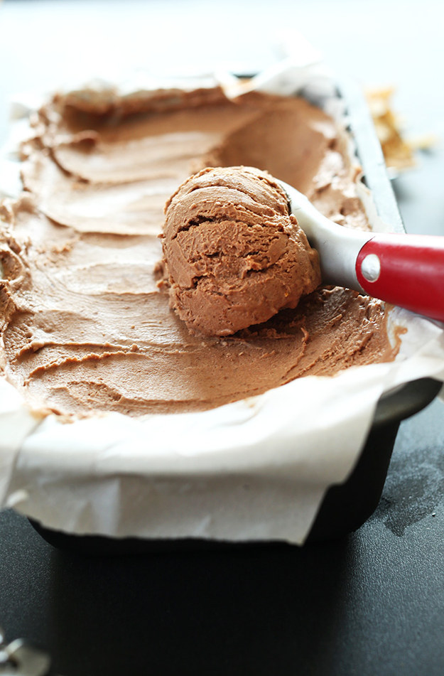 No-Churn Vegan Chocolate Ice Cream With Coconut Milk