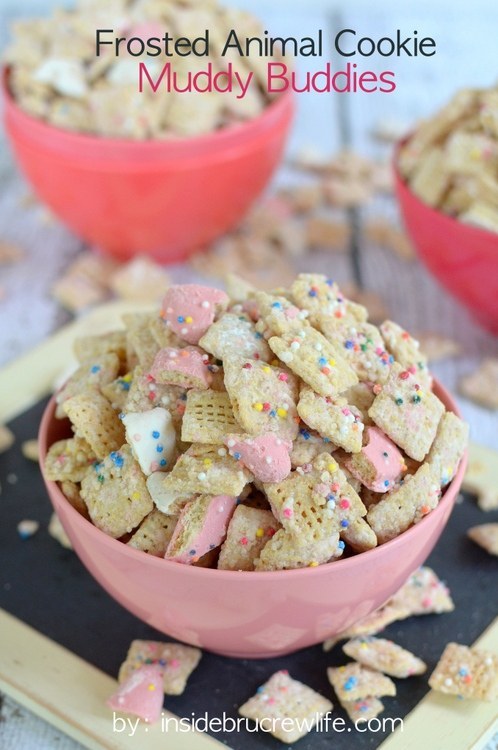 Frosted Animal Muddy Buddies