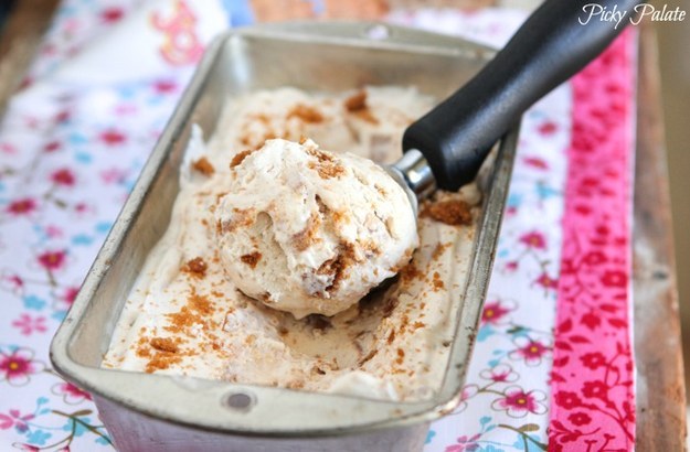 No-Churn Peach Ice Cream With Graham Cracker Crumble
