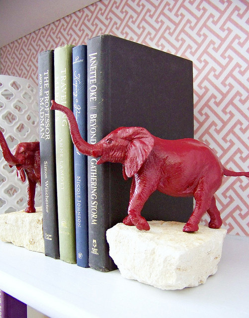 Keep your textbooks organized with these adorable bookends.