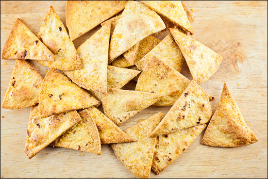 Healthy Baked Cheezy Garlic Corn Chips