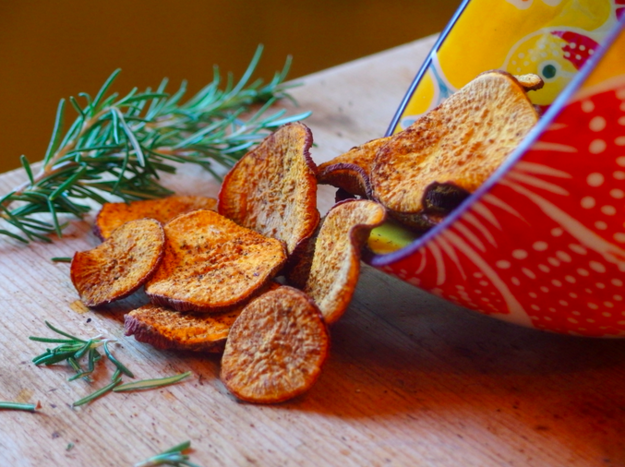 Spicy Baked Sweet Potato Chips
