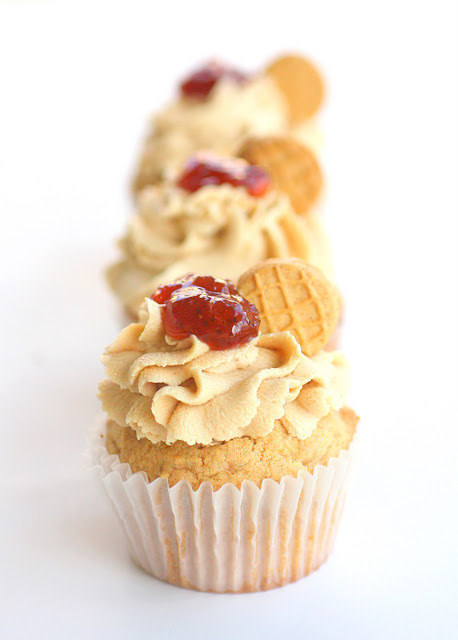PB &amp; J Cupcakes