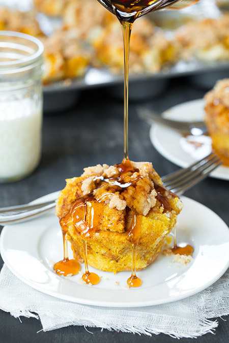 Pumpkin French Toast Muffins with Cinnamon Streusel Topping