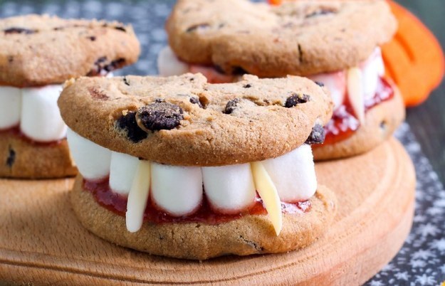 Vampire Dentures Cookies