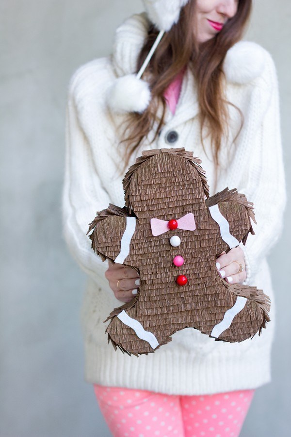 Make a gingerbread man piñata!