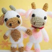 Crocheting: baby cow amigurumi crochet