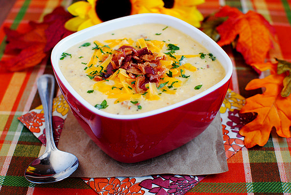 BaconCheddarCauliflowerChowder_02